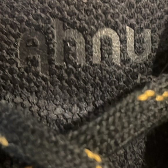 Ahnu Laced Distressed Leather chukka boots Shoe size 7.5 - Picture 9 of 13